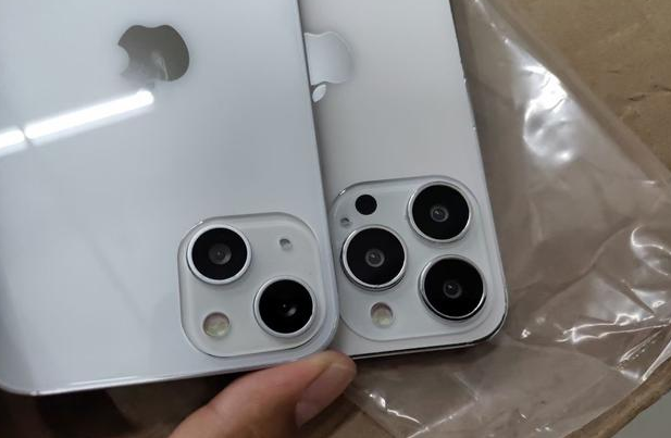 静海苹果手机维修分享iPhone 13‌机模长什么样 